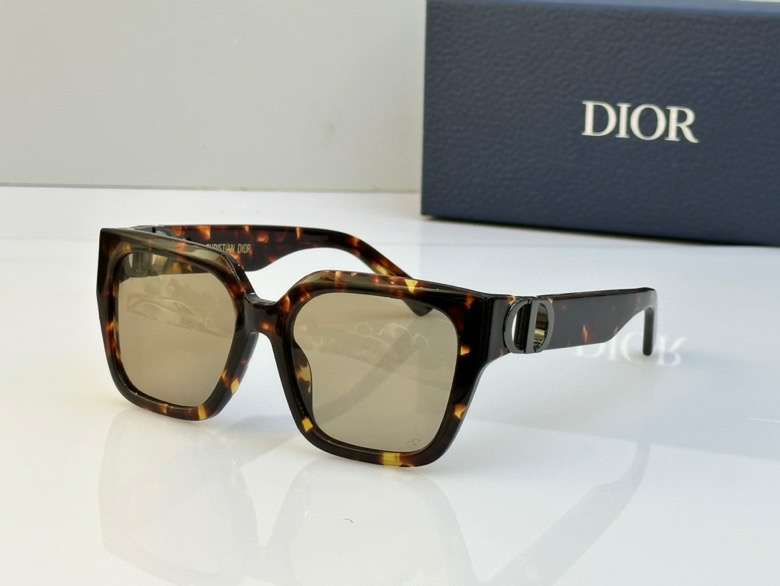 Picture of Dior Sunglasses _SKUfw52450551fw
